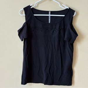 Cop. Copine Alfene Cold Shoulder Top